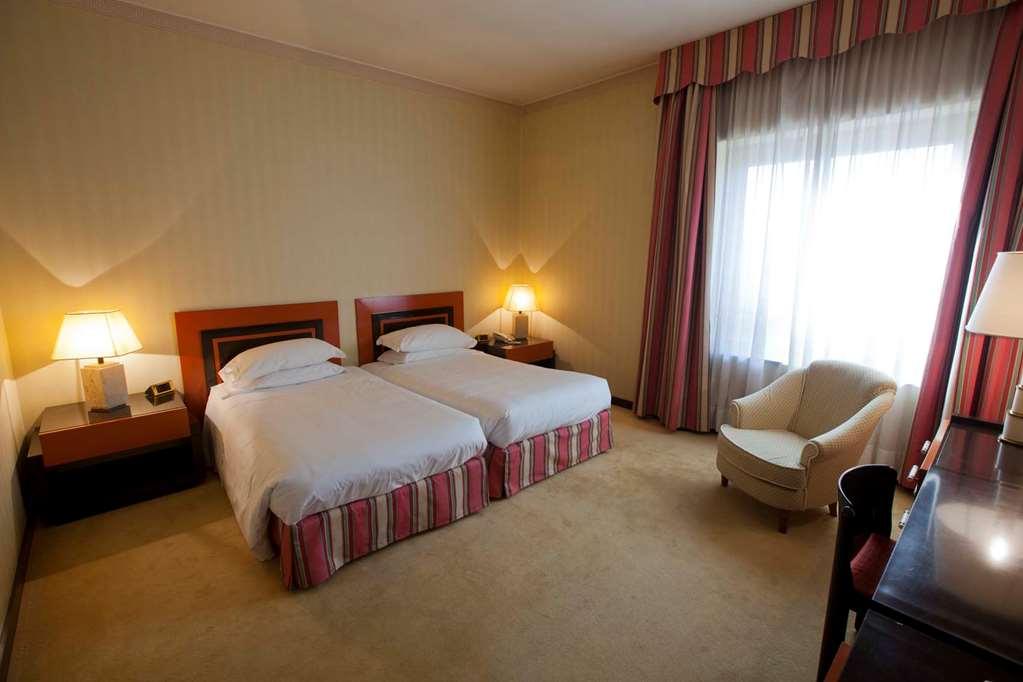 Moevenpick Hotel Bari Camera foto