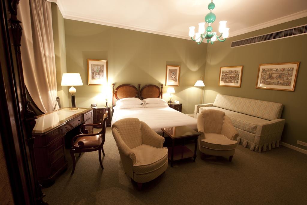 Moevenpick Hotel Bari Esterno foto