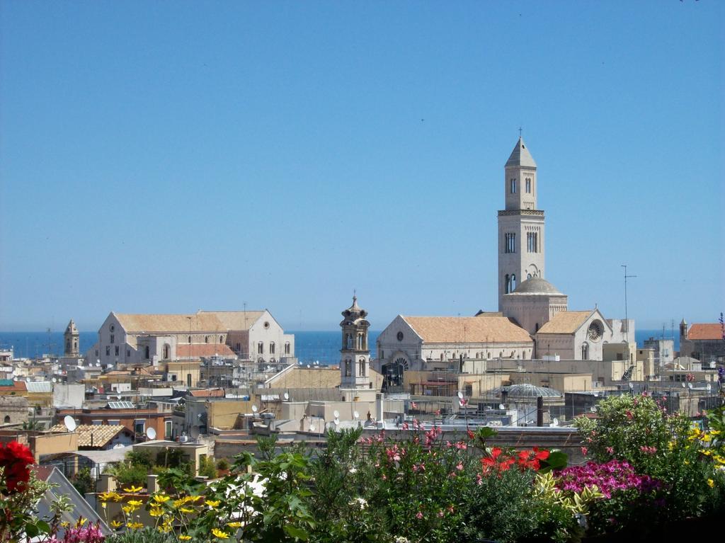 Moevenpick Hotel Bari Esterno foto