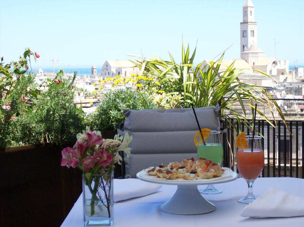 Moevenpick Hotel Bari Esterno foto