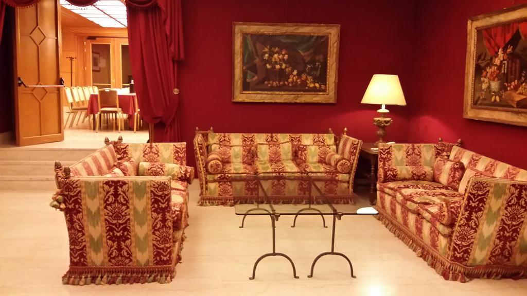 Moevenpick Hotel Bari Esterno foto