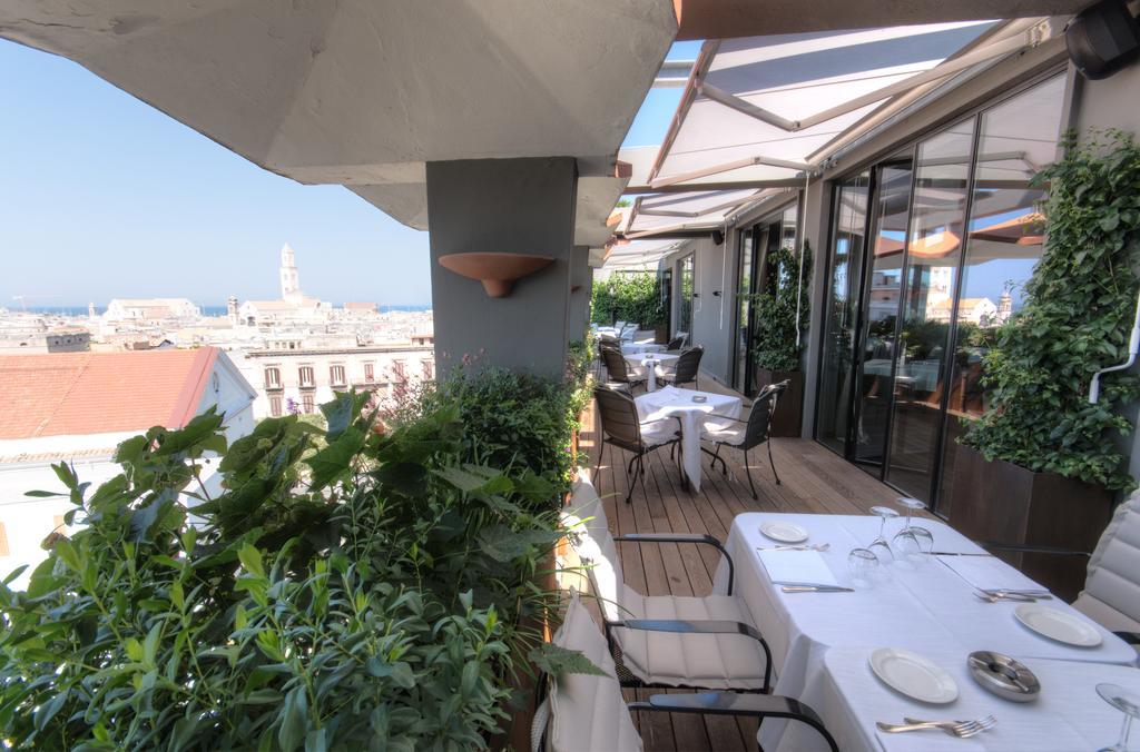 Moevenpick Hotel Bari Esterno foto
