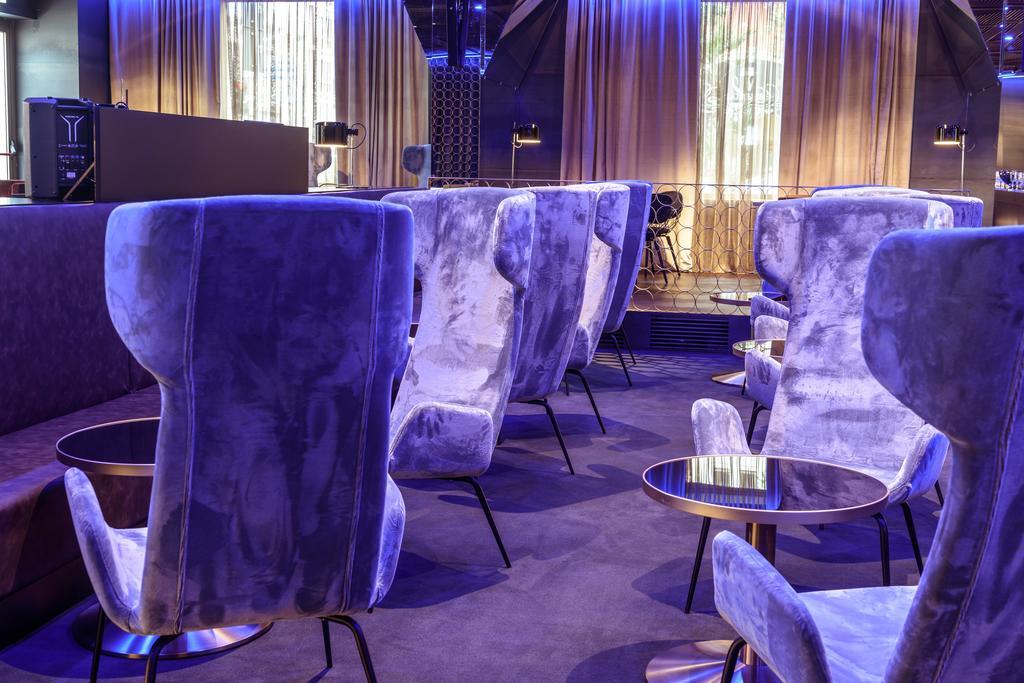 Moevenpick Hotel Bari Esterno foto