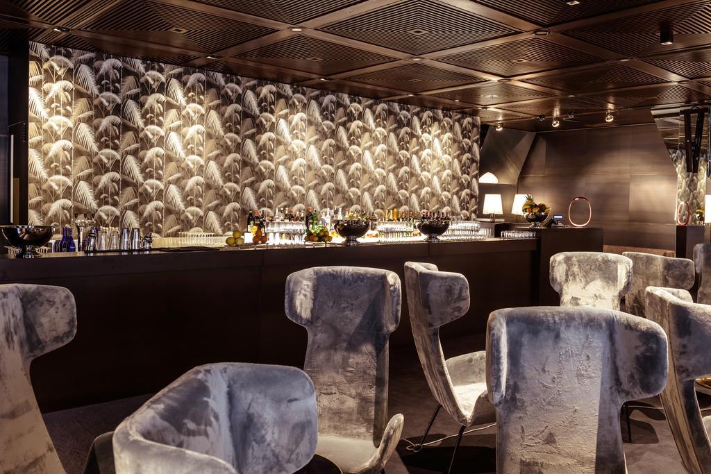 Moevenpick Hotel Bari Esterno foto