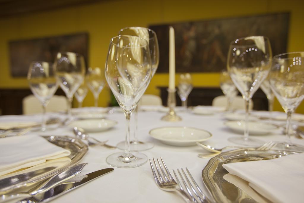 Moevenpick Hotel Bari Esterno foto