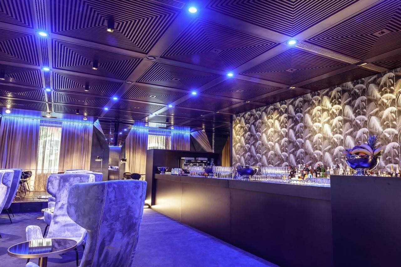 Moevenpick Hotel Bari Esterno foto